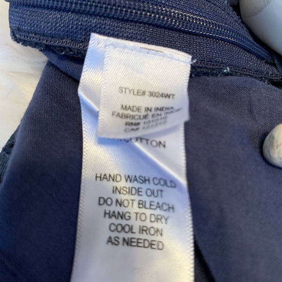 ECRU BARDOT Beautiful Blue Eyelet embroidered lined Tank in a size Small… - Picture 7 of 15